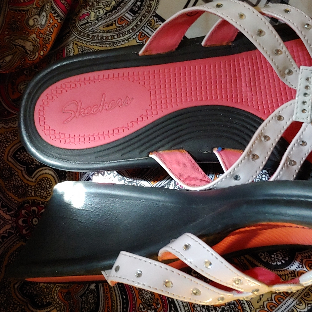 White Rhinstone Wedges - Picture 5 of 5